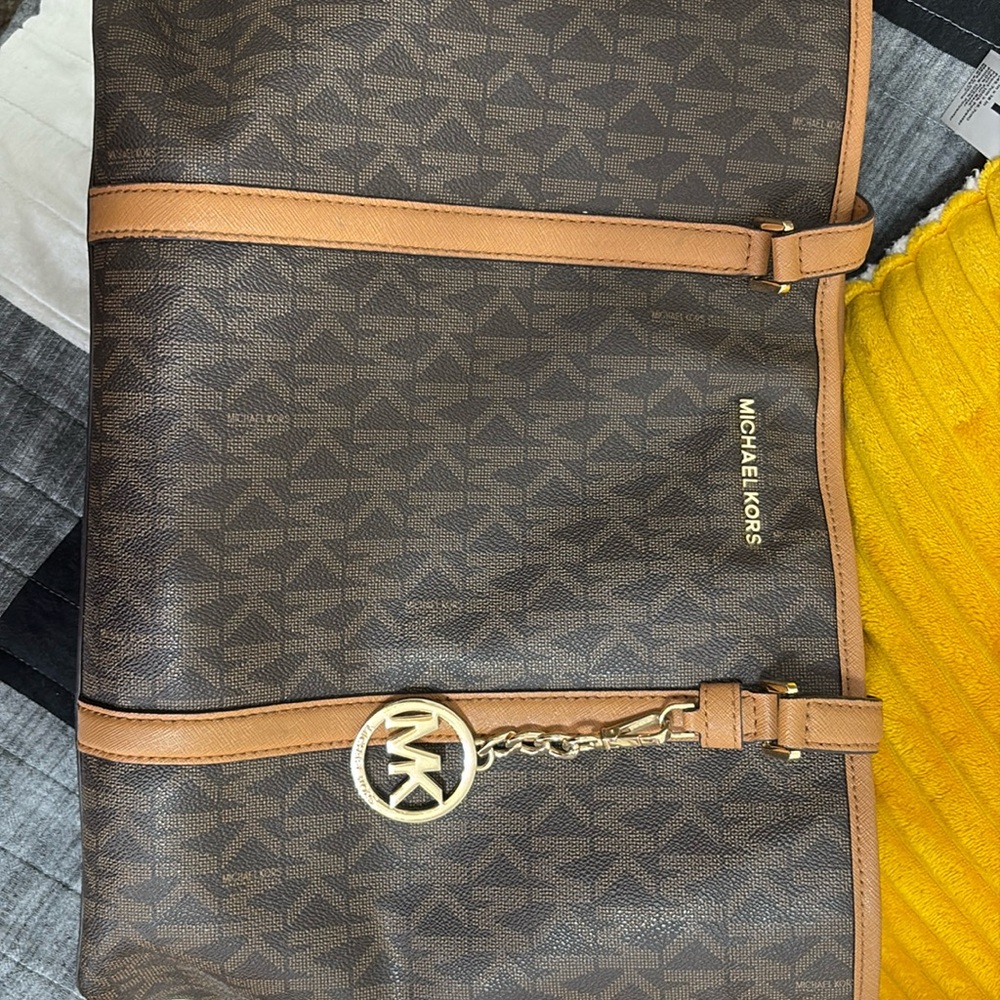 MK purse